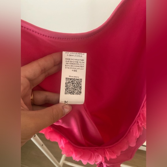 Solid backless cami bodysuit - hot pink - Picture 2 of 4